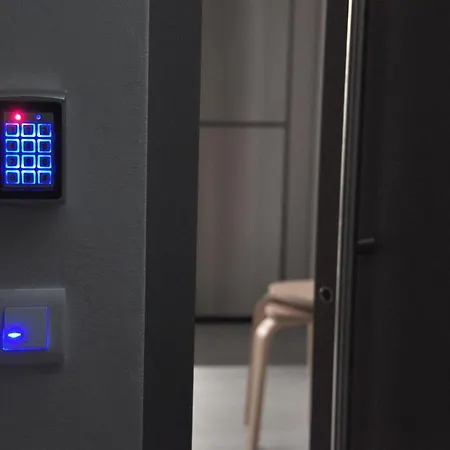 In&out Apartment
